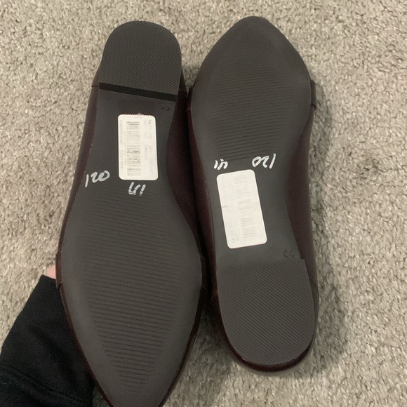 Vionic Flats - NWT - Picture 4 of 6